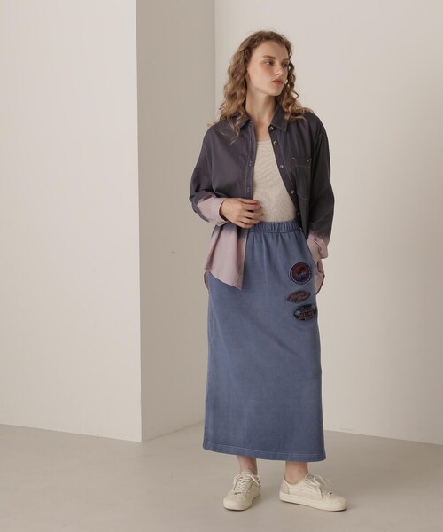 AVIREX（アヴィレックス）の「【先行予約 12月中旬-12月下旬入荷予定】FADE WASH WAPPEN SKIRT/フェイドウォッシュ ワッペンスカート（スカート・ブラック/ブルー/サンド・F）」の18枚目の写真
