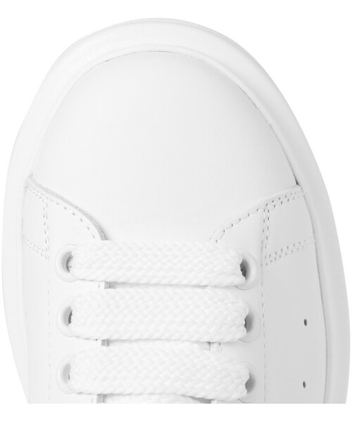 Alexander McQueen(アレキサンダーマックイーン)の「Alexander McQueen Leather Sneakers(スニーカー・メンズ・White・EU 40 (US 7)/EU 41 (US 8)/EU 42 (US 9)/EU 44 (US 11)/EU 45 (US 12)/EU 43 (US 10))」の3枚目の写真