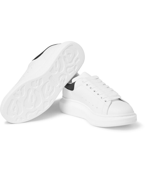 Alexander McQueen(アレキサンダーマックイーン)の「Alexander McQueen Leather Sneakers(スニーカー・メンズ・White・EU 40 (US 7)/EU 41 (US 8)/EU 42 (US 9)/EU 44 (US 11)/EU 45 (US 12)/EU 43 (US 10))」の4枚目の写真