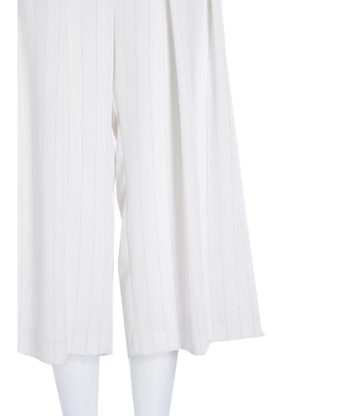 EMODA（エモダ）の「タックワイドリラックスパンツ（パンツ・レディース・ホワイト/ブラック）」の9枚目の写真