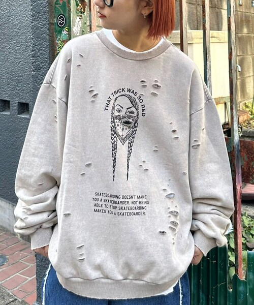 CIAOPANIC TYPY(チャオパニックティピー)の「【SOUNDS GOOOOD】ヴィンテージライクダメージプリントスウェット(Tシャツ/カットソー・レディース・ライトグレー/ブラック・ONE)」の1枚目の写真