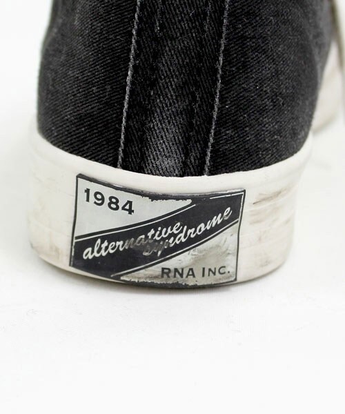 RNA（アールエヌエー）の「スタンダードハイスニーカー（シューズ・レディース・オフホワイト/ブラック/レッド・S/M）」の8枚目の写真