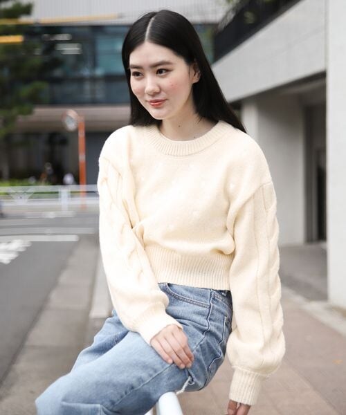 the toeアイボリー ハート刺繍 ニットセーター ALAND（エーランド）の「3.3 Field Trip／ハート刺繍ニットプル