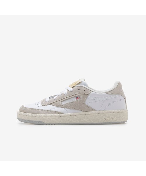 Reebok(リーボック)の「クラブシー 85 / CLUB C 85 (ホワイト)(シューズ・ホワイト・225 (22.5cm)/230 (23.0cm)/235 (23.5cm)/240 (24.0cm)/245 (24.5cm)/250 (25.0cm)/255 (25.5cm)/260 (26.0cm)/265 (26.5cm)/270 (27.0cm)/275 (27.5cm)/280 (28.0cm)/285 (28.5cm)/290 (29.0cm)/295 (29.5cm)/300 (30.0cm)/310 (31.0cm))」の2枚目の写真
