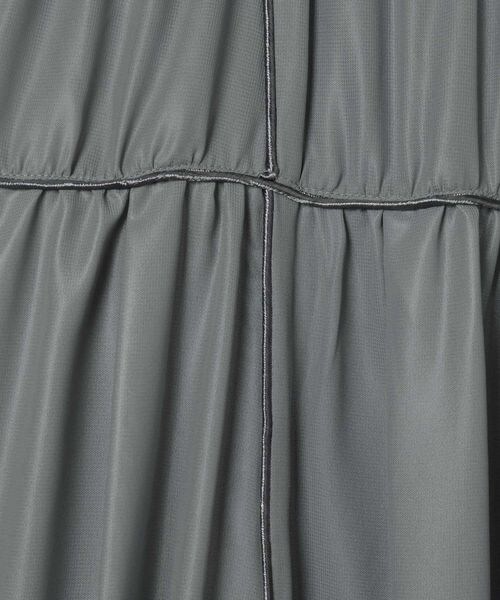 JEANASIS(ジーナシス)の「グロッシーシアーパイピングスカート(スカート・ブラック(09)/ライトグレー(11)/グレー(18)・FREE)」の12枚目の写真