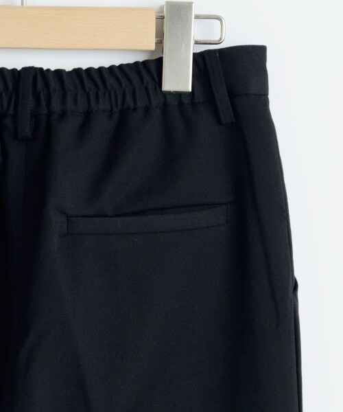 MAJESTIC LEGON(マジェスティックレゴン)の「センタープレスパンツ(パンツ・レディース・ブラック/アイボリー/グレー・M(9号)/L(11号))」の5枚目の写真