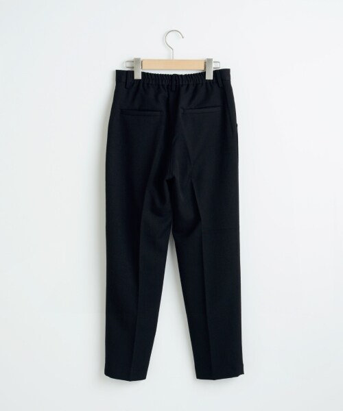 MAJESTIC LEGON(マジェスティックレゴン)の「センタープレスパンツ(パンツ・レディース・ブラック/アイボリー/グレー・M(9号)/L(11号))」の3枚目の写真