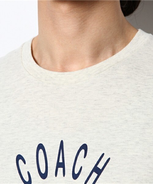 FREDY&GLOSTER（フレディアンドグロスター）の「COACH プリントTシャツ（Tシャツ/カットソー・メンズ・アイボリー・SMALL/MEDIUM/LARGE）」の5枚目の写真