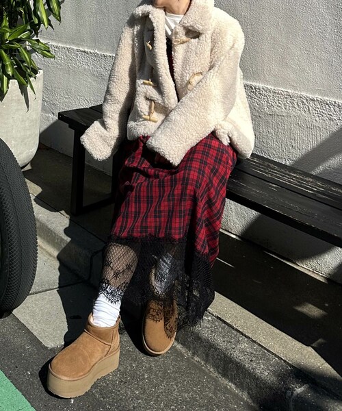 w closet(ダブルクローゼット)の「【Alley】ランジェリー風キャミワンピース(ワンピース/ドレス・レディース・グレーパープル/アイボリー/レッドベース・FREE)」の16枚目の写真