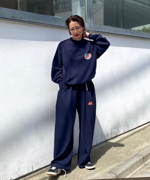 HOLIDAY（ホリデイ）の「MINI SWEAT CREW-NECK TOPS（CIRCLE LOGO