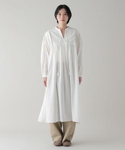 美品*natural by clip*スタディオクリップ*ベロア刺繍ワンピース