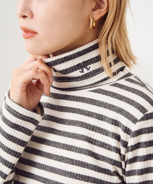 one after another NICE CLAUP(ワンアフターアナザーナイスクラップ)の「ワンポイント刺しゅうハイネックインナー(Tシャツ/カットソー・レディース・アイボリー/チャコールグレー/その他12/ブラック・0)」の4枚目の写真