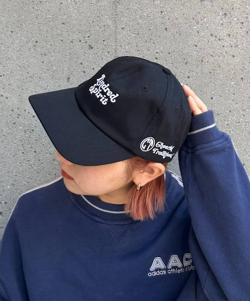 CIAOPANIC TYPY（チャオパニックティピー）の「【ユニセックス】アソートロゴキャップ（キャップ・レディース・オフホワイト/ブルー/ネイビー/レッド/チャコールグレー/ブラック・ONE）」の2枚目の写真