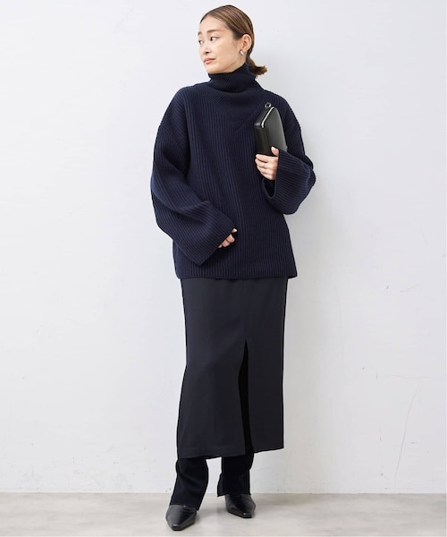 TOTEME トーテム　Front-Split Satin Midi スカート Deuxieme Classe（ドゥーズィエムクラス）の「Front-Split Satin