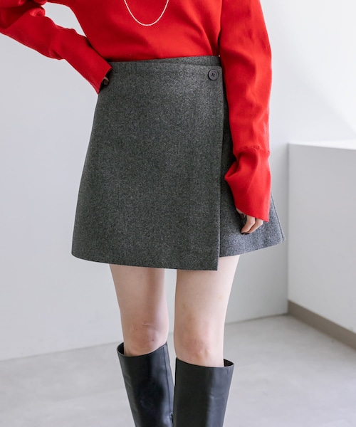 mystic（ミスティック）の「【3サイズ展開】起毛ラップミニスカパン（スカート・レディース・アイボリー/グレー/チャコールグレー・0/1/2）」の2枚目の写真