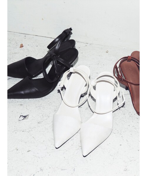 EMODA（エモダ）の「ストレートカットSHOES（シューズ・レディース・ホワイト/ブラック/キャメル・S/M/L）」の4枚目の写真