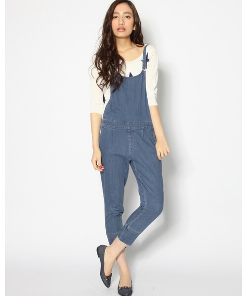 VICKY（ビッキー）の「【先行予約】タックオーバーオール（パンツ・レディース・ホワイト/ネイビー・SS/S/M）」の2枚目の写真