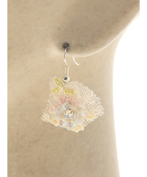 アッシュペーフランス購入エマカッシのピアス アンティーク レース