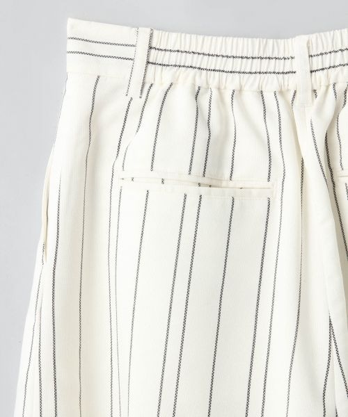 JEANASIS（ジーナシス）の「ムジガラワイドクロップドパンツ（パンツ・レディース・ホワイト/ホワイト(ストライプ)/ブラック・Ｆ）」の9枚目の写真