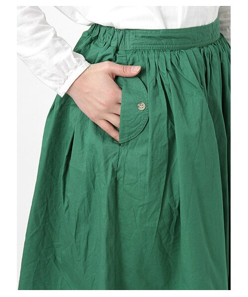 ehka sopo（エヘカソポ）の「ミディ丈ギャザースカート（スカート・レディース・オフホワイト/キャメル/グリーン/ブルー・M）」の9枚目の写真