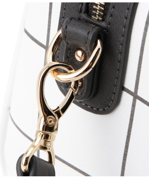 VIS（ビス）の「【2WAY】ポーチ付きニボストンバッグ（バッグ・レディース・ブラック/オフホワイト/ベージュ/グリーン/ネイビー/レッド・M）」の10枚目の写真