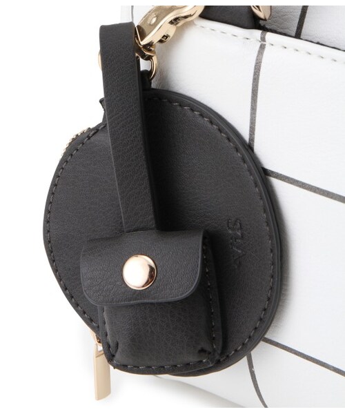 VIS（ビス）の「【2WAY】ポーチ付きニボストンバッグ（バッグ・レディース・ブラック/オフホワイト/ベージュ/グリーン/ネイビー/レッド・M）」の9枚目の写真