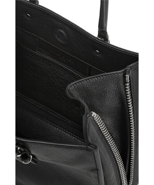 BALENCIAGA(バレンシアガ)の「Balenciaga Papier A6 textured-leather shoulder bag(ショルダーバッグ・レディース・Black)」の2枚目の写真