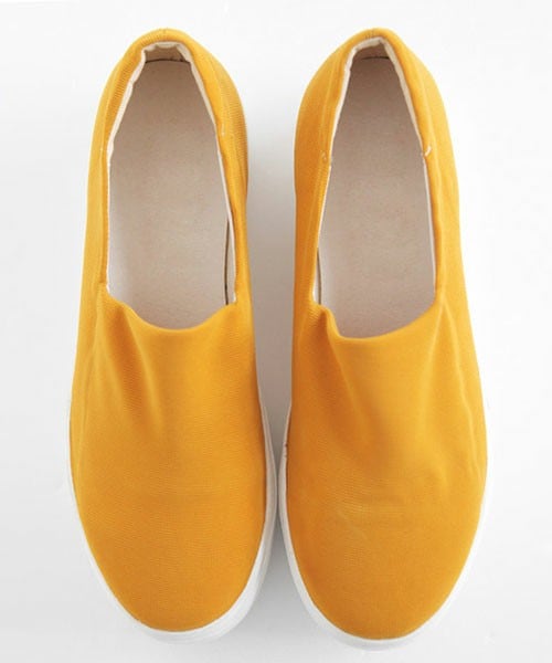 DHOLIC(ディーホリック)の「プレーン厚底スリッポン(スニーカー・レディース・グレー/ブラック/ベージュ/マスタード/レッド・230/235/240/245/250)」の4枚目の写真