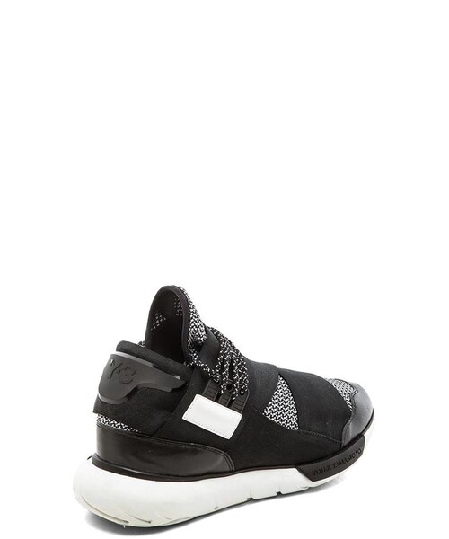 Yohji Yamamoto（ヨウジヤマモト）の「Y-3 Yohji Yamamoto Qasa High（スニーカー・メンズ・BlkY-3 FTWWht FTWWht_MZ93・UK 8.5 / US 9/UK 9.5 / US 10/UK 10.5 / US 11/UK 7.5 / US8）」の2枚目の写真