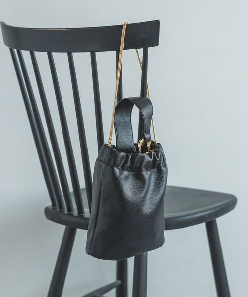 kinaさん one handle bag ワンハンドルバッグ ブラック ショルダーにできる2WAY 】 4アウトポケットワンハンドル