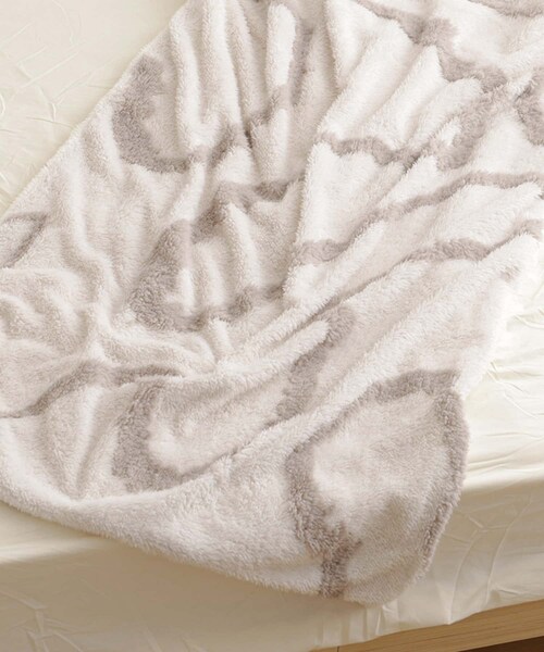 3coins（3coins）の「カットジャガードボアブランケット：70×100cm