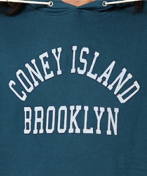 UNION STATION(ユニオンステーション)の「カレッジロゴプルオーバーパーカー(パーカー・メンズ・トップグレー/グリーン/ブルー/ワイン・MEDIUM/LARGE/LL)」の10枚目の写真