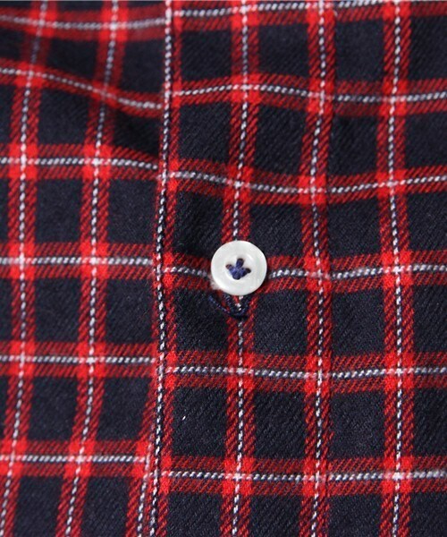 MEN'S BIGI（メンズビギ）の「【ゲイナー1月号掲載商品】 フランネルチェックシャツ（カッタウェイ）/サーモライト（シャツ/ブラウス・メンズ・ホワイト系その他/ブルー系その他/レッド系その他・SMALL/MEDIUM/LARGE/LL）」の11枚目の写真
