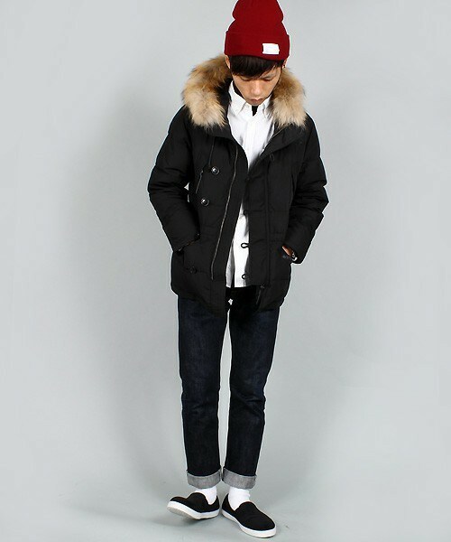 MEN'S BIGI(メンズビギ)の「【AVIREX(アヴィレックス)別注】N-3Bダウンジャケット/フライトジャケット(ミリタリージャケット・メンズ・ブラック・MEDIUM/LARGE)」の8枚目の写真