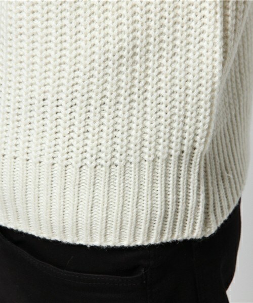 MEN'S BIGI（メンズビギ）の「畦編みクルーネックセーター(プルオーバー)（ニット/セーター・メンズ・オフホワイト/ブラック/グレー/ネイビー/ボルドー・SMALL/MEDIUM/LARGE/LL）」の11枚目の写真