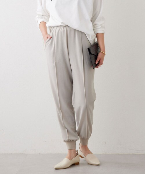 GALLARDAGALANTE（ガリャルダガランテ）の「【12/6(水) 7:00～予約開始予定！】センターシームジョガーパンツ（パンツ・レディース・ネイビー/ライトグレー/ブラック・0/1/2）」の3枚目の写真