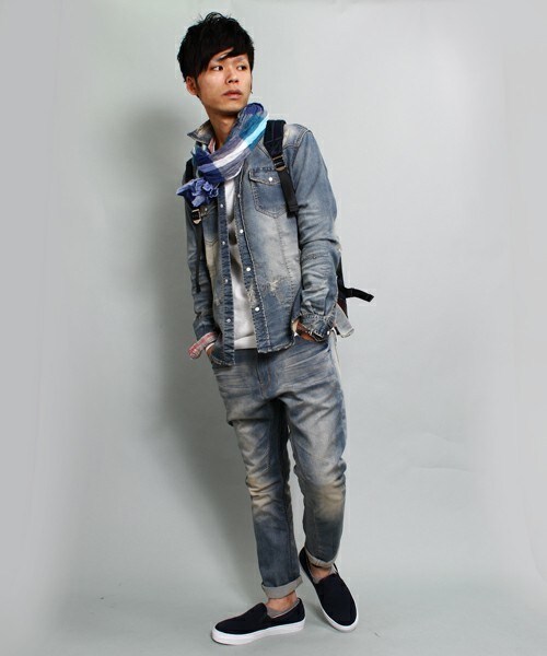 RATTLE TRAP(ラトルトラップ)の「【Smart4月号P-48掲載 山本裕典さん着用】クラッシュ加工デニムウエスタンシャツ(シャツ/ブラウス・メンズ・ライトブルー・MEDIUM/LARGE/LL)」の8枚目の写真