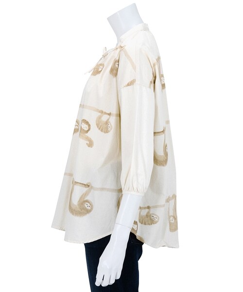 Ne-net（ネネット）の「なまけもの / ブラウス（トップス・レディース・beige/light blue/silver gray・02）」の6枚目の写真