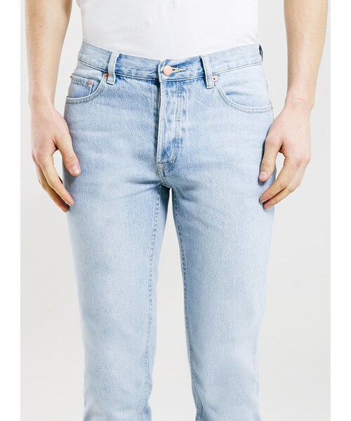 TOPMAN（トップマン）の「Light Wash Classic Skinny Fit Jeans（デニムパンツ・メンズ・Blue・34R/30R/32R/28S/30L/38R/34S/36L/36R/34L/32L/30S/32S/28R）」の2枚目の写真