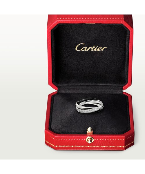 Cartier（カルティエ）の「トリニティ リング、セラミック、SM（リング 