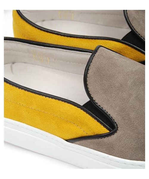 Ambassadors of minimalismの「雙色麂皮拼接SLIP-ON（その他・メンズ・咖啡x黃/桃紅x藍・EUR35/EUR36/EUR37/EUR38/EUR39/EUR40/EUR41/EUR42/EUR43）」の4枚目の写真