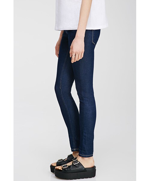 FOREVER 21（フォーエバー トゥエンティーワン）の「FOREVER 21 Low-Rise Skinny Jeans（デニムパンツ・レディース・Medium denim/Denim・27/26/28/29/30/31）」の5枚目の写真