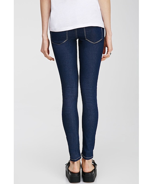 FOREVER 21（フォーエバー トゥエンティーワン）の「FOREVER 21 Low-Rise Skinny Jeans（デニムパンツ・レディース・Medium denim/Denim・27/26/28/29/30/31）」の6枚目の写真