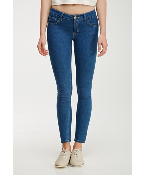 FOREVER 21（フォーエバー トゥエンティーワン）の「FOREVER 21 Low-Rise Skinny Jeans（デニムパンツ・レディース・Medium denim/Denim・27/26/28/29/30/31）」の2枚目の写真