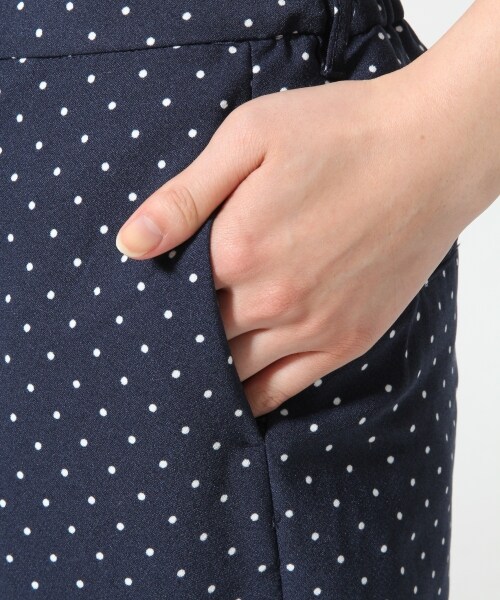 LOWRYS FARM（ローリーズファーム）の「ドットワイドパンツ（パンツ・レディース・ブラック/ネイビー・Ｆ）」の6枚目の写真