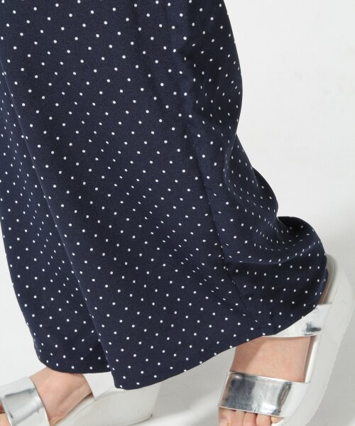 LOWRYS FARM（ローリーズファーム）の「ドットワイドパンツ（パンツ・レディース・ブラック/ネイビー・Ｆ）」の7枚目の写真