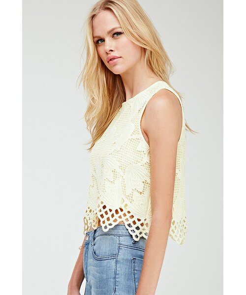 FOREVER 21（フォーエバー トゥエンティーワン）の「FOREVER 21 Floral Crochet Crop Top（Tシャツ/カットソー・レディース・Cream/Yellow・Medium/Large/Small）」の6枚目の写真