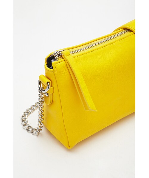 FOREVER 21（フォーエバー トゥエンティーワン）の「FOREVER 21 Chained Faux Leather Crossbody（ショルダーバッグ・レディース・Cream/Black/Blue/Yellow・One size）」の11枚目の写真