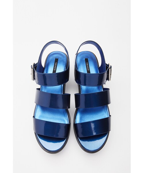 FOREVER 21(フォーエバー トゥエンティーワン)の「FOREVER 21 Faux Leather Flatform Sandals(サンダル・レディース・Navy/Lavender/White/Light blue・8.5/5.5/6.5/7/7.5/8/6/9/10)」の2枚目の写真