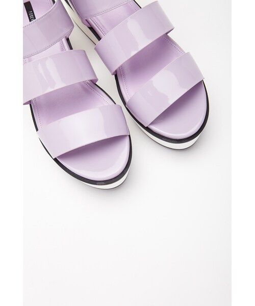 FOREVER 21(フォーエバー トゥエンティーワン)の「FOREVER 21 Faux Leather Flatform Sandals(サンダル・レディース・Navy/Lavender/White/Light blue・8.5/5.5/6.5/7/7.5/8/6/9/10)」の14枚目の写真